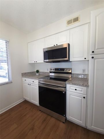 7606 ABBEY LANE 208, Tampa, FL 33617