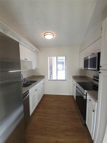 7606 ABBEY LANE 208, Tampa, FL 33617