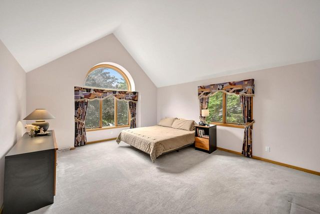 13320 W North LANE, New Berlin, WI 53151