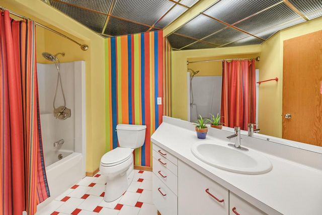 13320 W North LANE, New Berlin, WI 53151