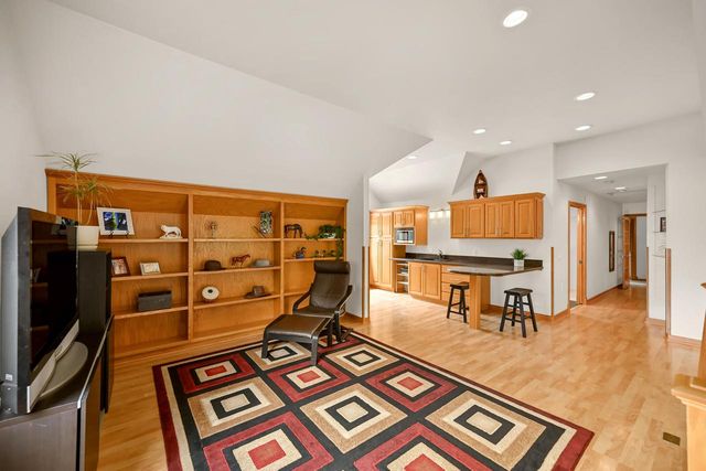 13320 W North LANE, New Berlin, WI 53151