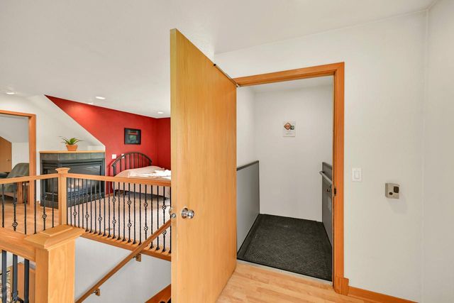 13320 W North LANE, New Berlin, WI 53151