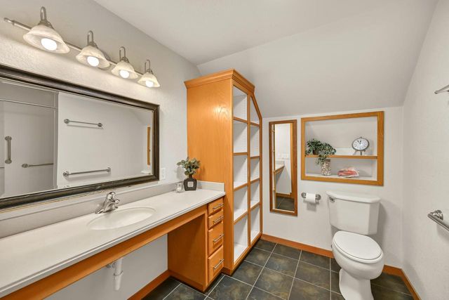 13320 W North LANE, New Berlin, WI 53151
