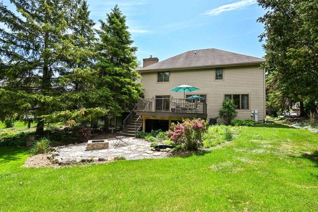 13320 W North LANE, New Berlin, WI 53151
