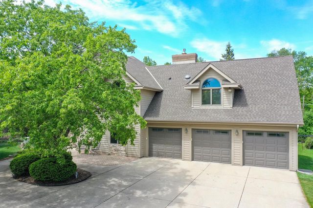 13320 W North LANE, New Berlin, WI 53151