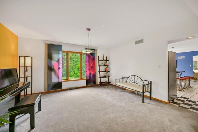 13320 W North LANE, New Berlin, WI 53151