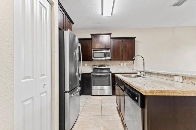 259 SW 7TH Street 259, Pompano Beach, FL 33060