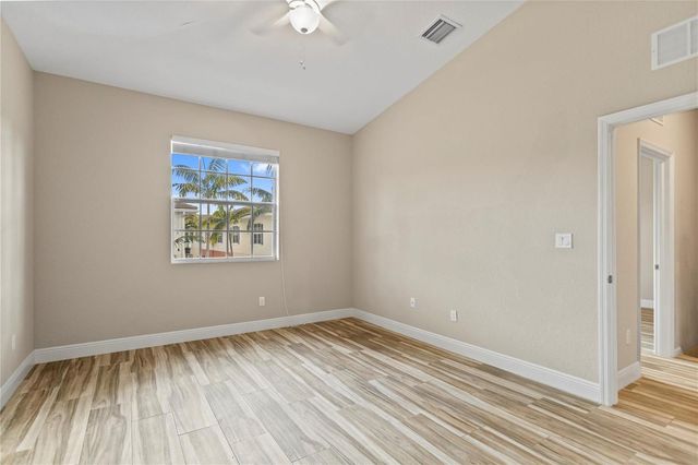 259 SW 7TH Street 259, Pompano Beach, FL 33060