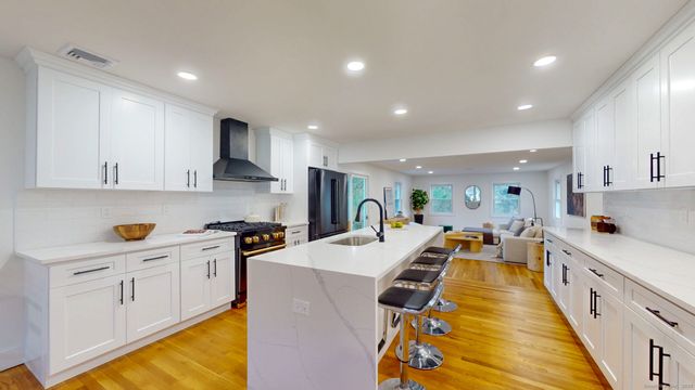 90 Lu Manor Drive, Fairfield, CT 06825