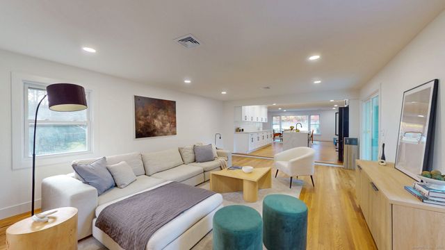 90 Lu Manor Drive, Fairfield, CT 06825