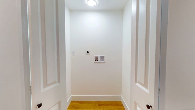 90 Lu Manor Drive, Fairfield, CT 06825