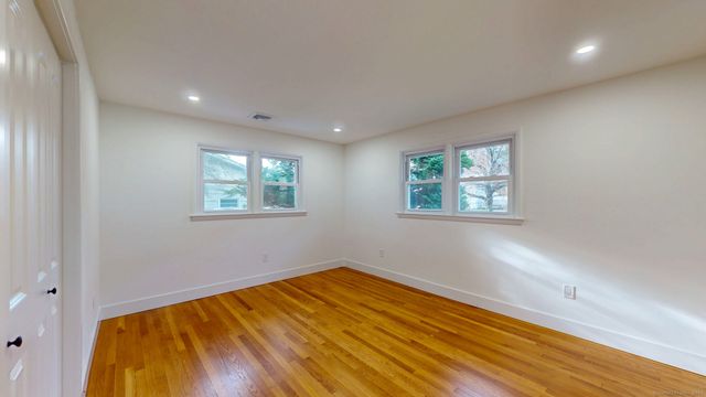 90 Lu Manor Drive, Fairfield, CT 06825