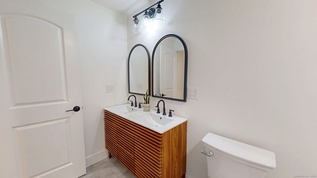 90 Lu Manor Drive, Fairfield, CT 06825