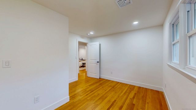 90 Lu Manor Drive, Fairfield, CT 06825