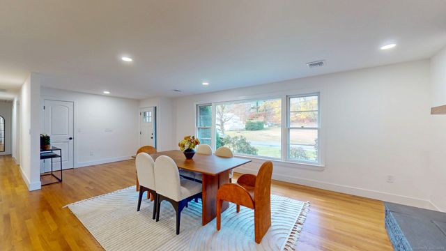 90 Lu Manor Drive, Fairfield, CT 06825