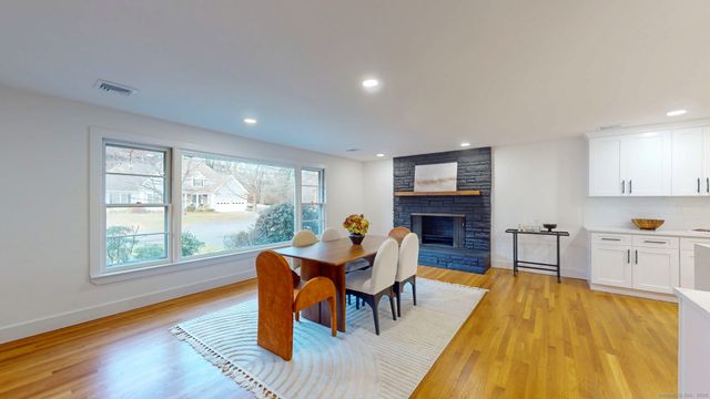 90 Lu Manor Drive, Fairfield, CT 06825