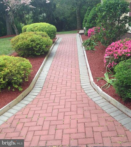 6 JEFFREY LN, Princeton Junction, NJ 08550