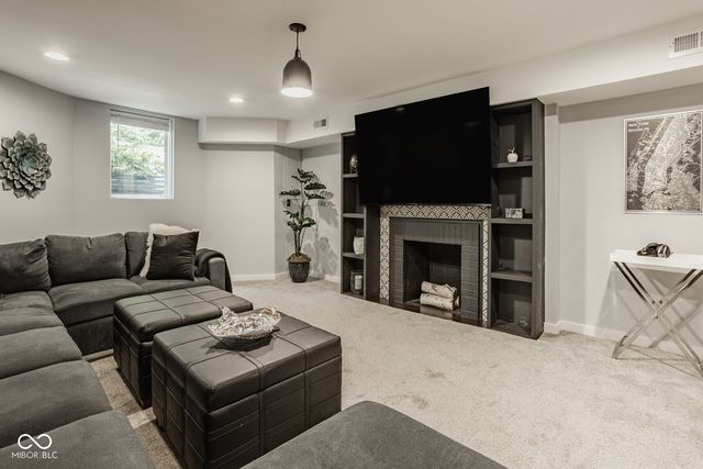 654 E 79th Street, Indianapolis, IN 46240