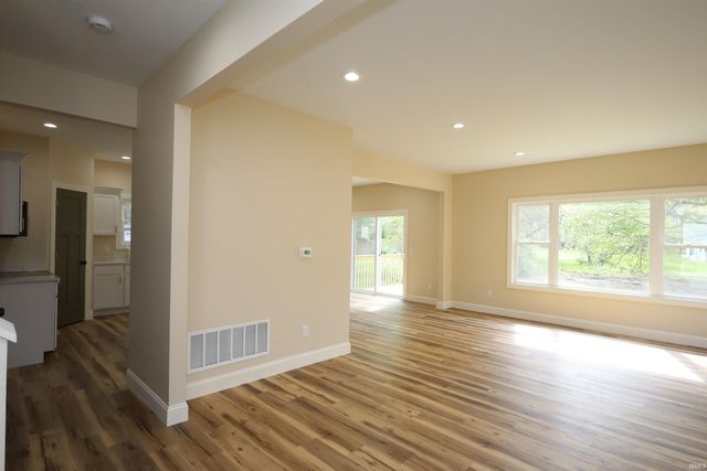 5822 Fernwood Avenue, Fort Wayne, IN 46809