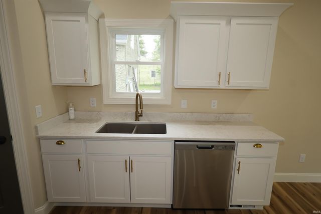 5822 Fernwood Avenue, Fort Wayne, IN 46809