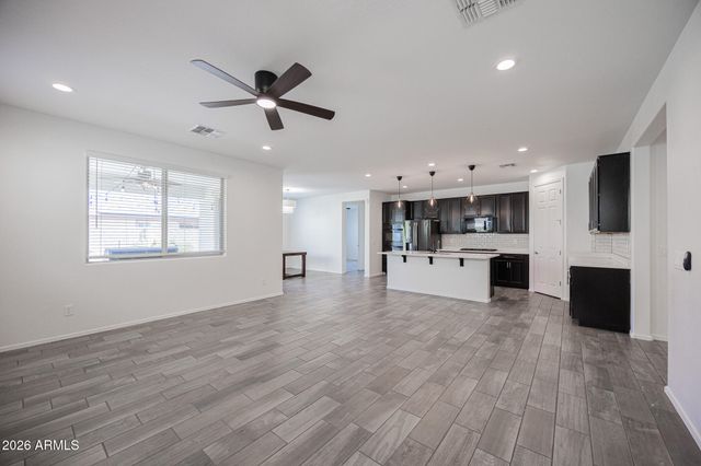 7914 W PUEBLO Avenue, Phoenix, AZ 85043