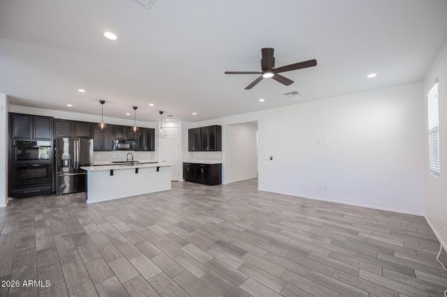 7914 W PUEBLO Avenue, Phoenix, AZ 85043
