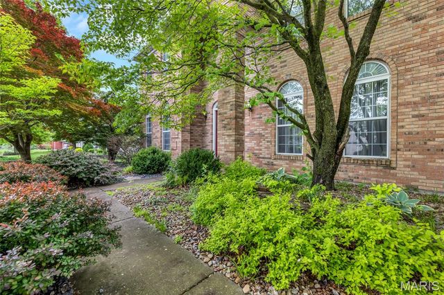 1145 Stonewolf Trail, Fairview Heights, IL 62208