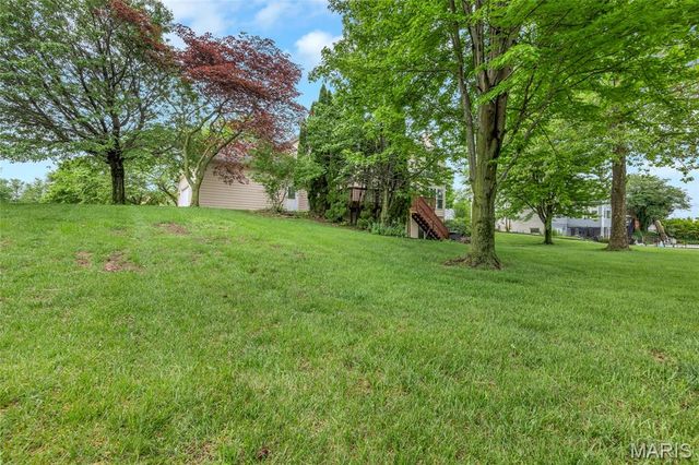 1145 Stonewolf Trail, Fairview Heights, IL 62208