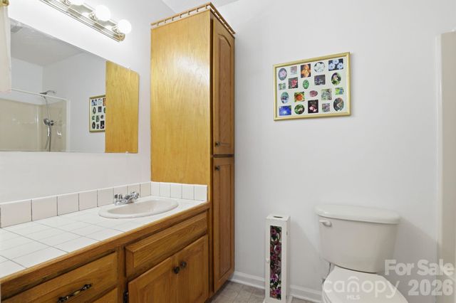 15 Valley Street, Granite Falls, NC 28630