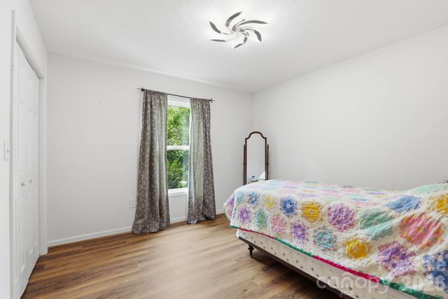 15 Valley Street, Granite Falls, NC 28630