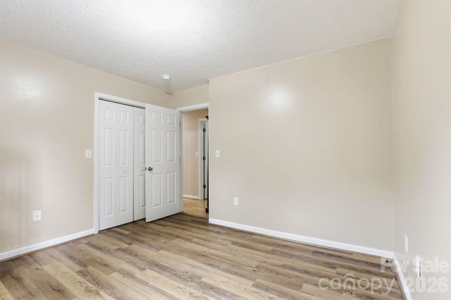 15 Valley Street, Granite Falls, NC 28630