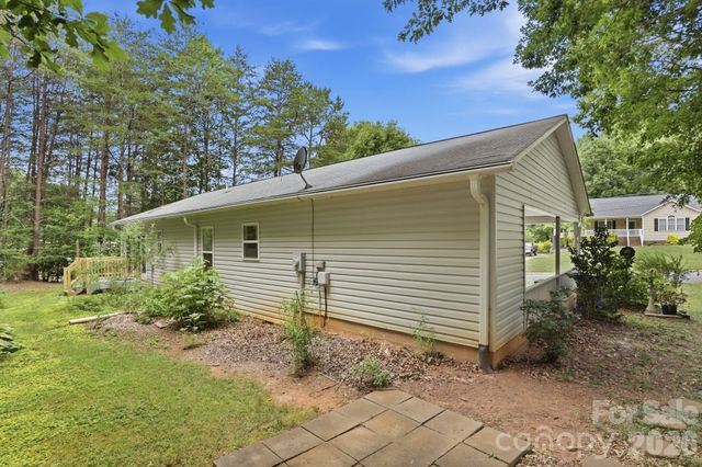 15 Valley Street, Granite Falls, NC 28630