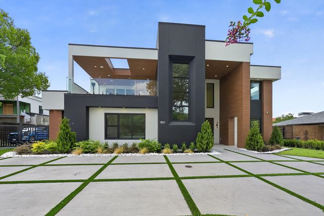 6466 Royal Lane, Dallas, TX 75230
