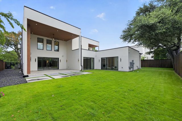 6466 Royal Lane, Dallas, TX 75230