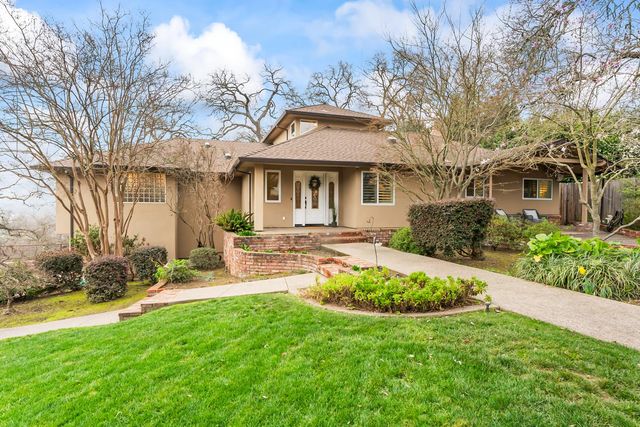 8218 Finisterre Ct, Fair Oaks, CA 95628