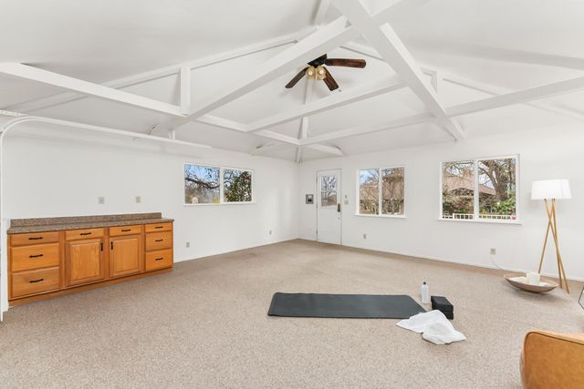 8218 Finisterre Ct, Fair Oaks, CA 95628