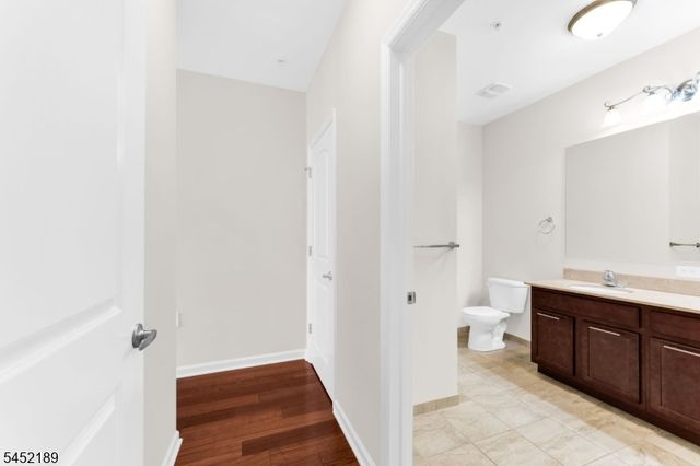 102 E Elizabeth Ave 309, Linden City, NJ 07036