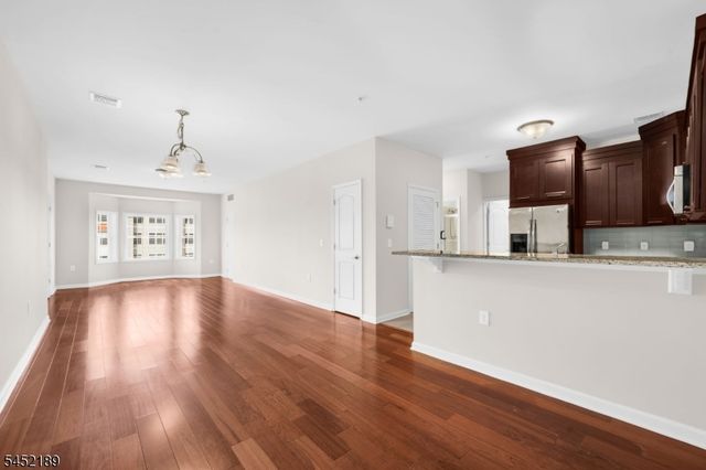 102 E Elizabeth Ave 309, Linden City, NJ 07036