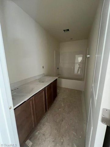 127 Scenic View Trail, Madison, NC 27025