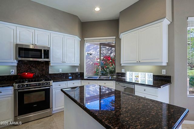 6943 E MIGHTY SAGUARO Way, Scottsdale, AZ 85266