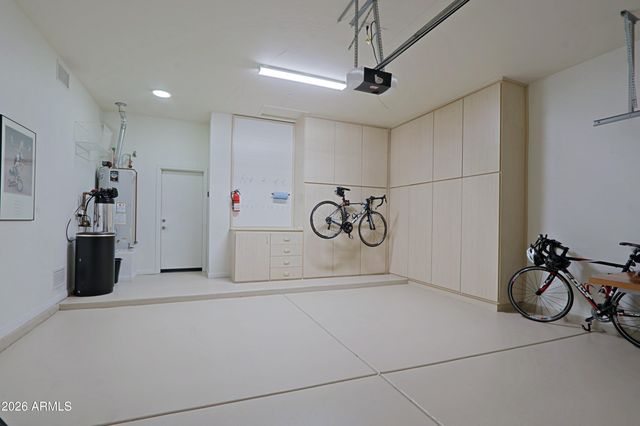 6943 E MIGHTY SAGUARO Way, Scottsdale, AZ 85266