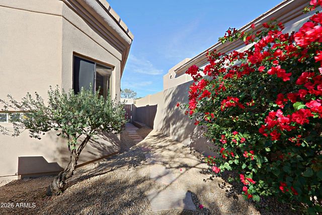 6943 E MIGHTY SAGUARO Way, Scottsdale, AZ 85266