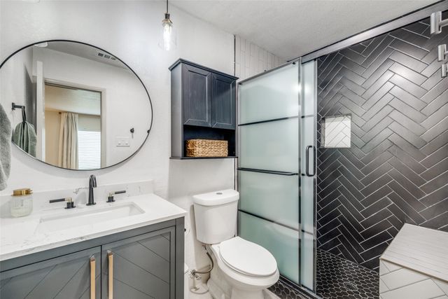 726 W Crossland Boulevard, Grand Prairie, TX 75052