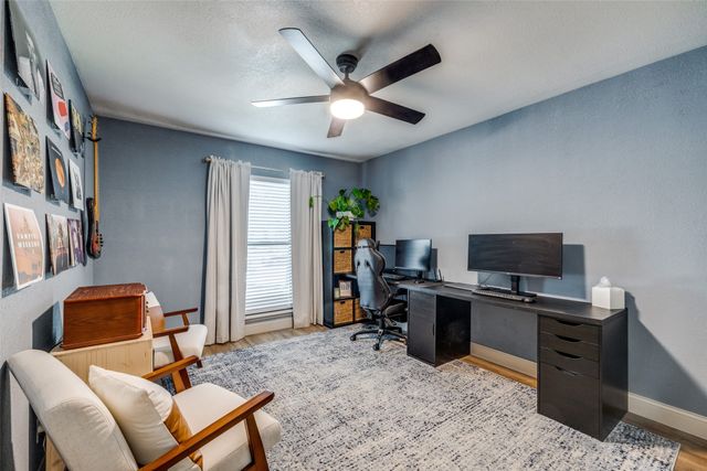 726 W Crossland Boulevard, Grand Prairie, TX 75052