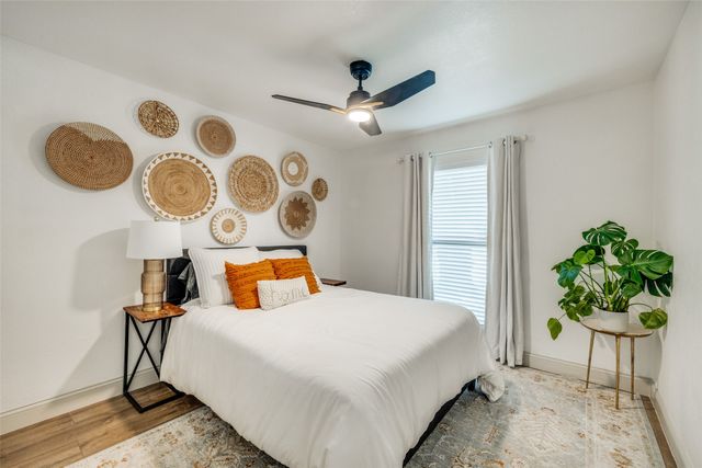 726 W Crossland Boulevard, Grand Prairie, TX 75052