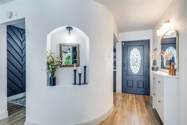 726 W Crossland Boulevard, Grand Prairie, TX 75052