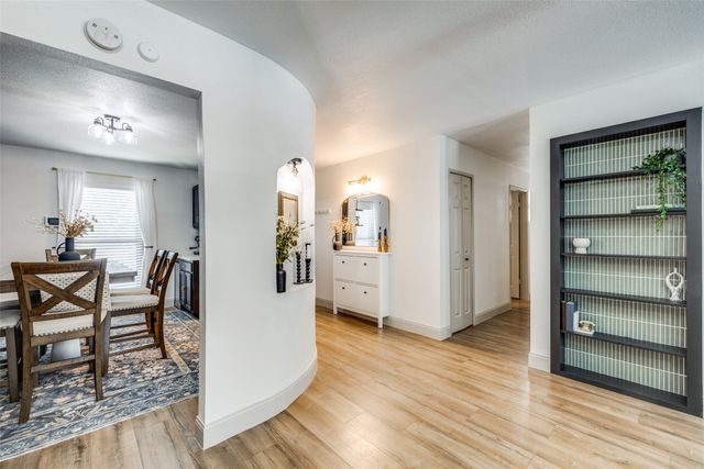 726 W Crossland Boulevard, Grand Prairie, TX 75052