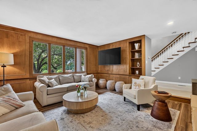 42 Mountain View Road, Leominster, MA 01453