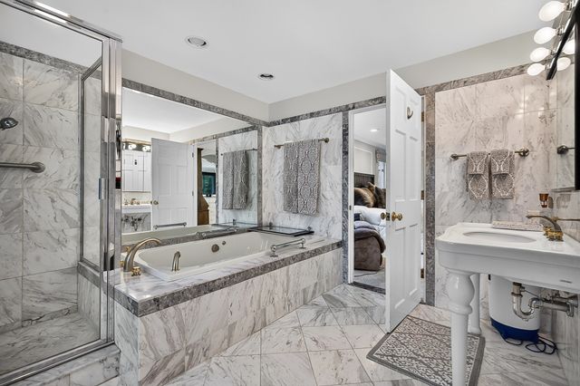 42 Mountain View Road, Leominster, MA 01453