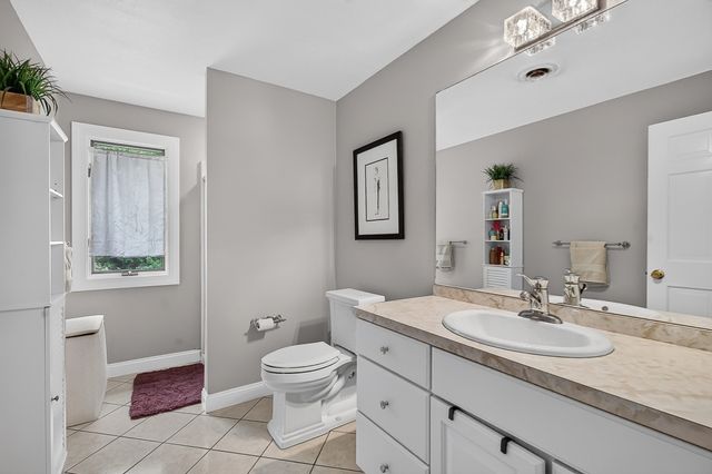 42 Mountain View Road, Leominster, MA 01453